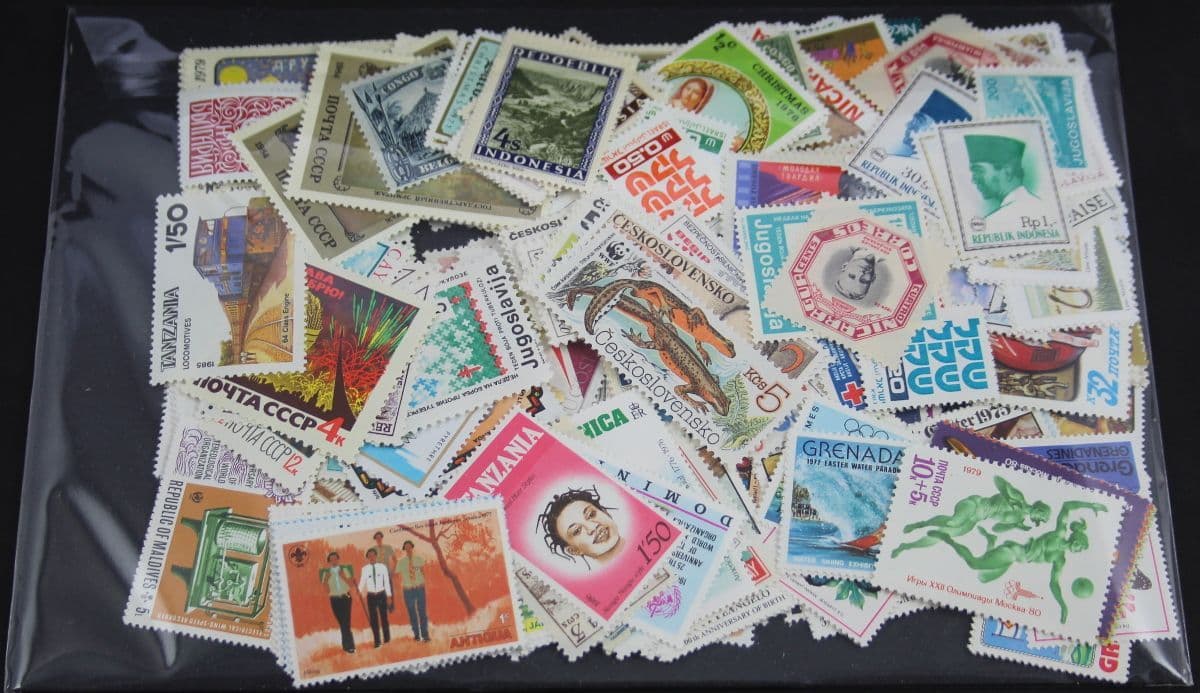 Worldwide 250 Stamps Mint w/ sheetlets 683